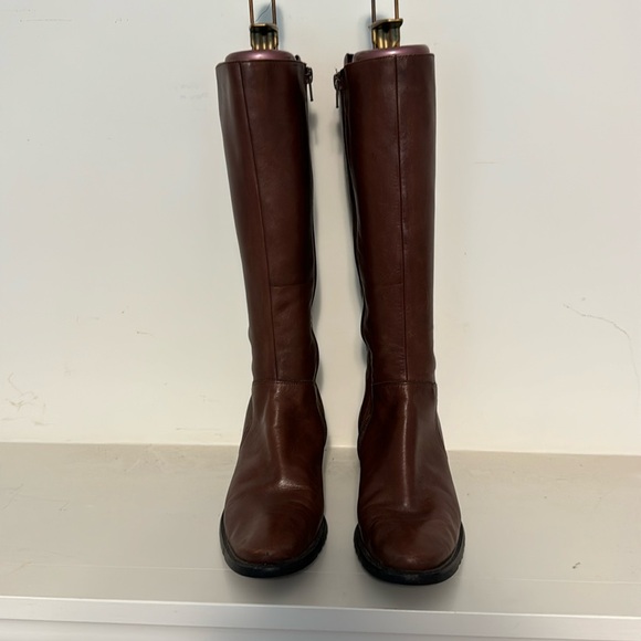 ECCO Brown leather boots - barely worn - Picture 1 of 6